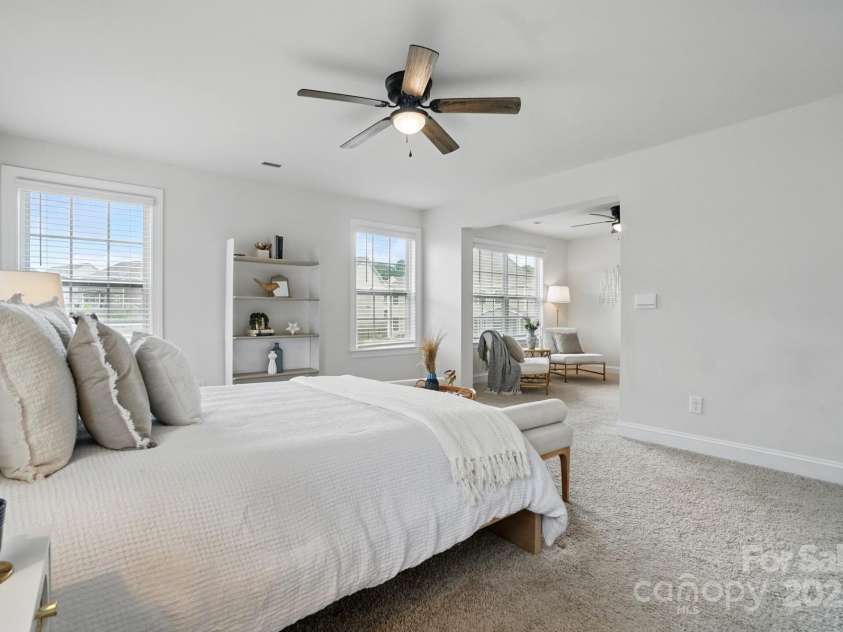6416 Willow Pin Lane, Huntersville, NC 28078.  MLS# CAR4258047, YatesRealty ID 19043. Stunning Primary Suite - Upper Level (Bedroom #2)