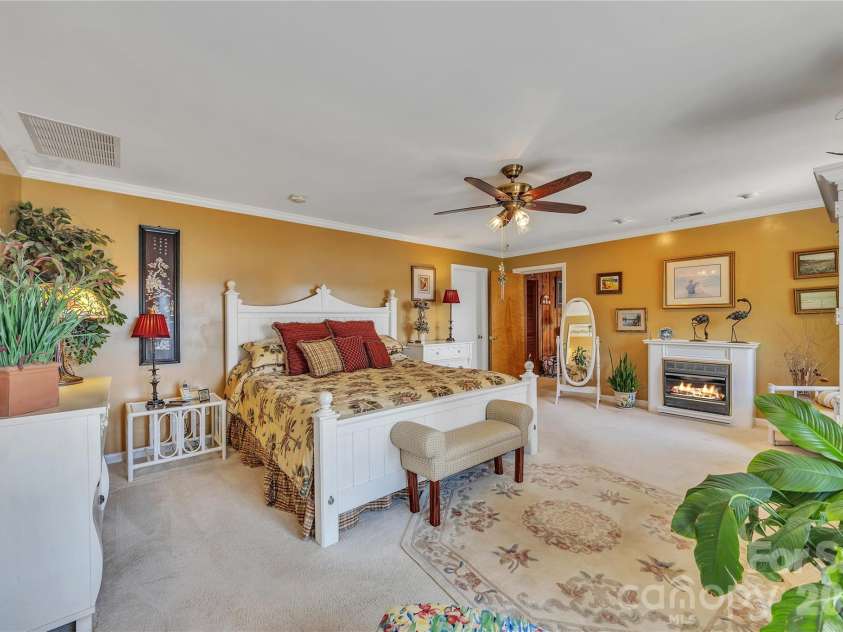 630 Mainsail Road, Salisbury, NC 28146.  MLS# CAR4377132, YatesRealty ID 19044. 