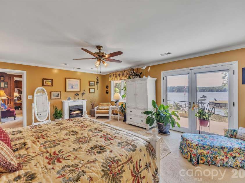 630 Mainsail Road, Salisbury, NC 28146.  MLS# CAR4377132, YatesRealty ID 19044. 