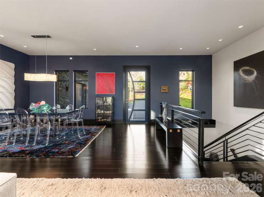 32 Brookline Drive, Asheville, NC 28803.  MLS# CAR4373586, YatesRealty ID 19045. 