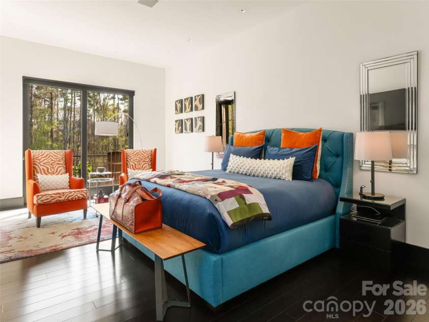 32 Brookline Drive, Asheville, NC 28803.  MLS# CAR4373586, YatesRealty ID 19045. 
