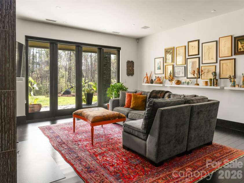 32 Brookline Drive, Asheville, NC 28803.  MLS# CAR4373586, YatesRealty ID 19045. 