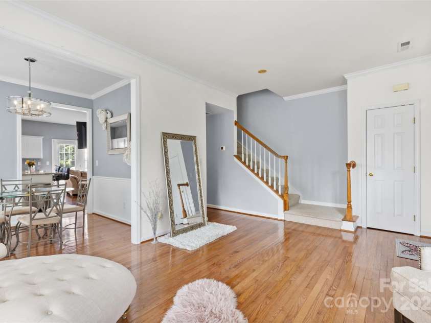 9775 Mallard Glen Drive, Charlotte, NC 28262.  MLS# CAR4259043, YatesRealty ID 19045. 