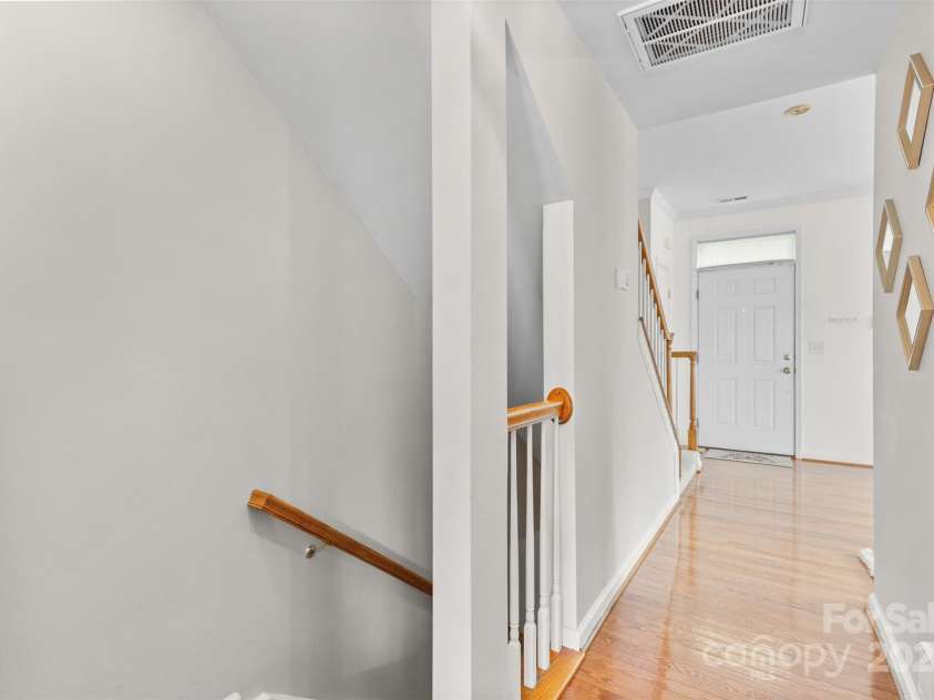 9775 Mallard Glen Drive, Charlotte, NC 28262.  MLS# CAR4259043, YatesRealty ID 19045. 