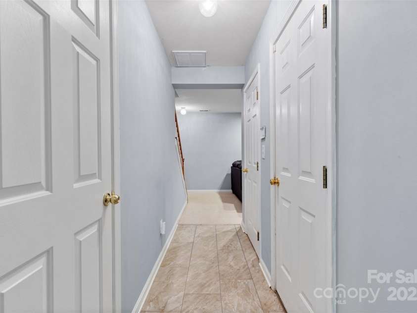 9775 Mallard Glen Drive, Charlotte, NC 28262.  MLS# CAR4259043, YatesRealty ID 19045. 