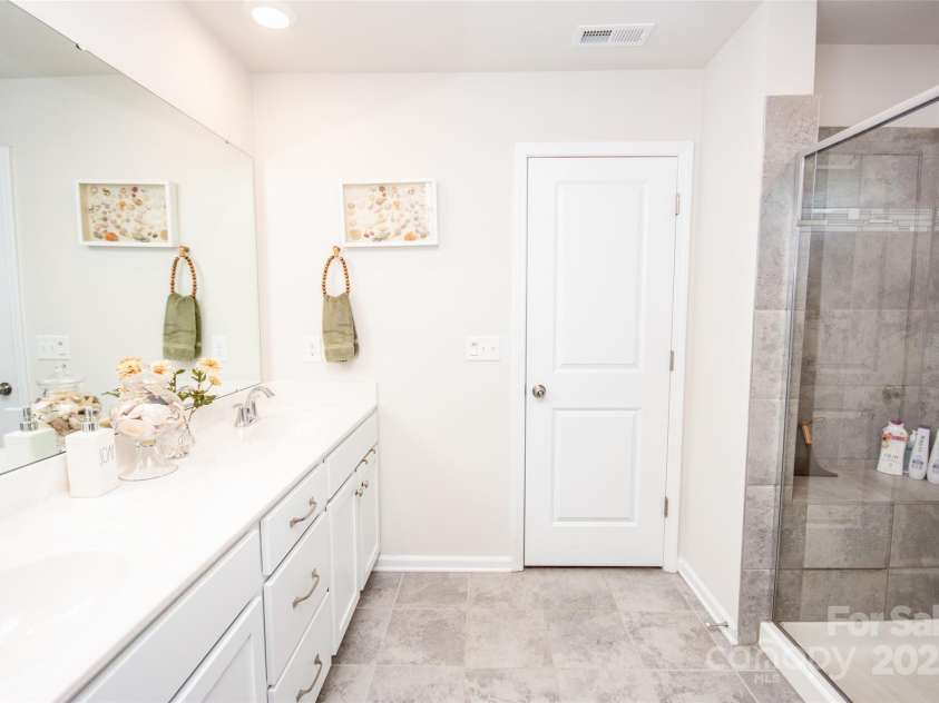 154 Rooster Tail Lane, Troutman, NC 28166.  MLS# CAR4239241, YatesRealty ID 19046. 