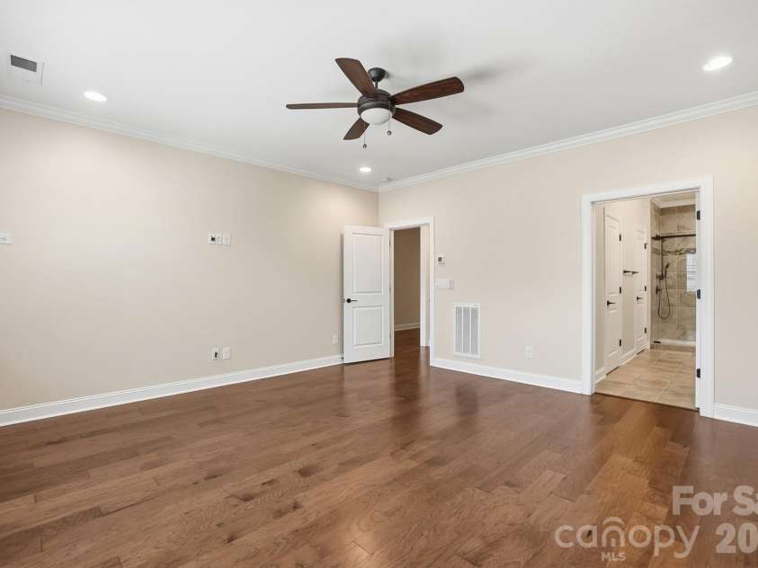 6196 Raven Rock Drive, Denver, NC 28037.  MLS# CAR4374503, YatesRealty ID 19046. 
