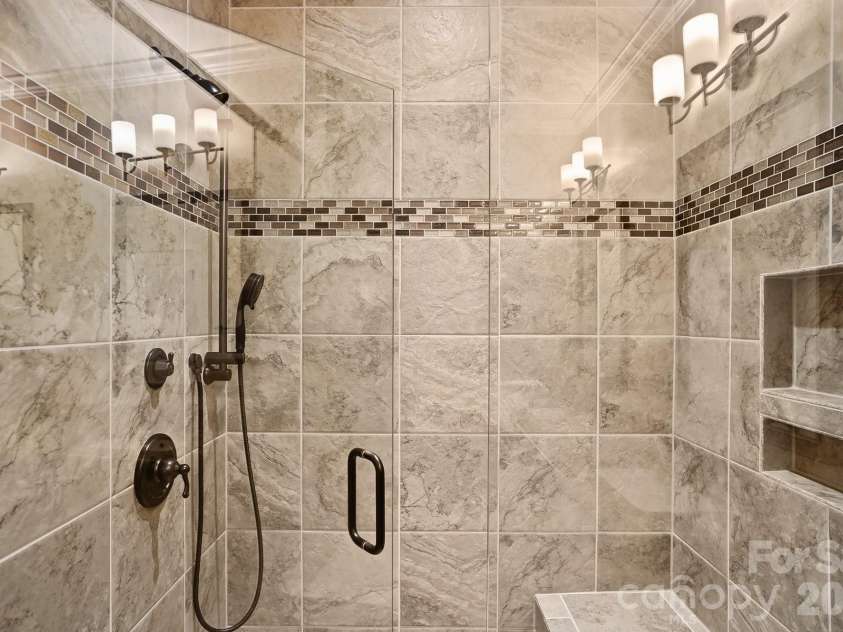 6196 Raven Rock Drive, Denver, NC 28037.  MLS# CAR4374503, YatesRealty ID 19046. 