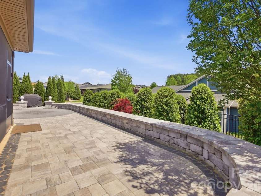 6196 Raven Rock Drive, Denver, NC 28037.  MLS# CAR4374503, YatesRealty ID 19046. 