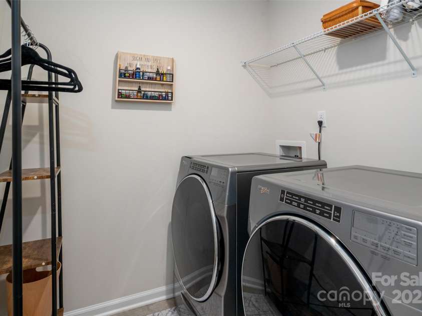 13025 Cinnamon Fern Lane, Charlotte, NC 28227.  MLS# CAR4261484, YatesRealty ID 19047. Laundry Room
