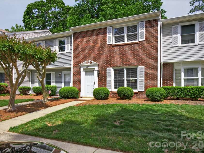 4321 Baylor Street, Greensboro, NC 27455.  MLS# CAR4378794, YatesRealty ID 19047. 