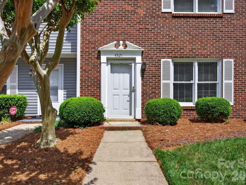 4321 Baylor Street, Greensboro, NC 27455.  MLS# CAR4378794, YatesRealty ID 19047. 