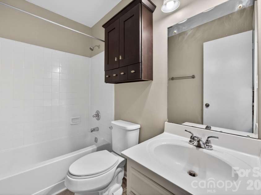 4321 Baylor Street, Greensboro, NC 27455.  MLS# CAR4378794, YatesRealty ID 19047. 