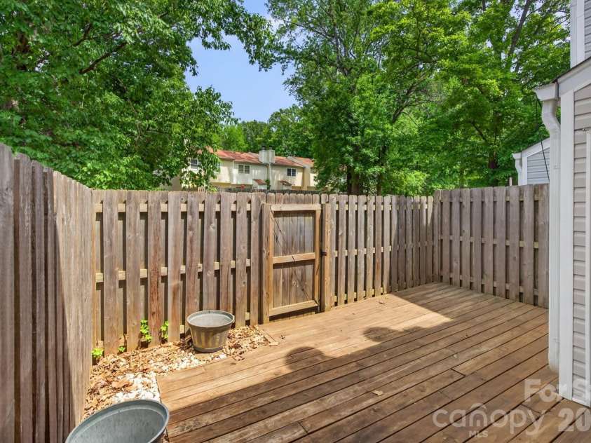 4321 Baylor Street, Greensboro, NC 27455.  MLS# CAR4378794, YatesRealty ID 19047. 