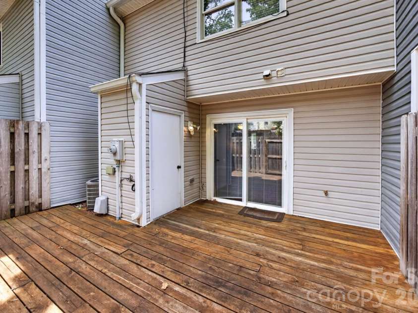 4321 Baylor Street, Greensboro, NC 27455.  MLS# CAR4378794, YatesRealty ID 19047. 
