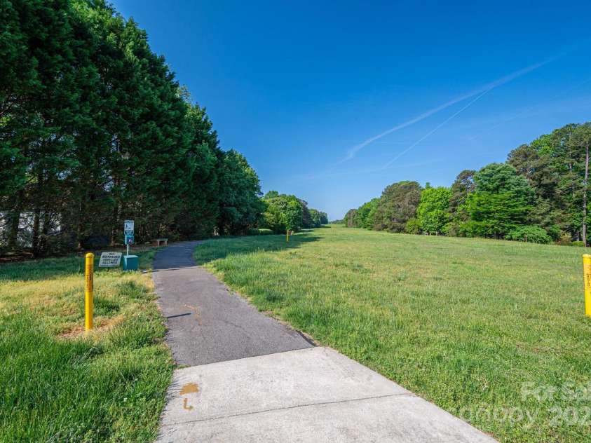 7905 Sedgebrook Drive, Stanley, NC 28164.  MLS# CAR4251504, YatesRealty ID 19049. 