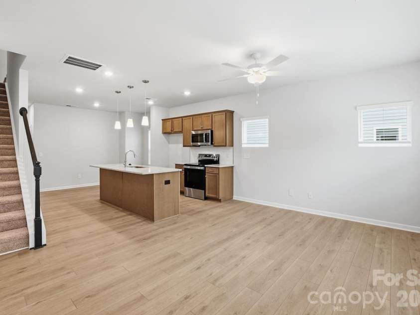 5847 Tuckaseegee Road, Charlotte, NC 28208.  MLS# CAR4401594, YatesRealty ID 1905. 