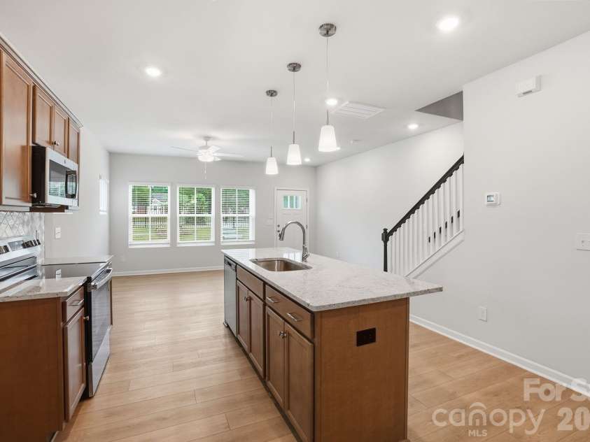 5847 Tuckaseegee Road, Charlotte, NC 28208.  MLS# CAR4401594, YatesRealty ID 1905. 