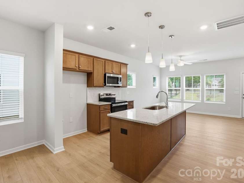 5847 Tuckaseegee Road, Charlotte, NC 28208.  MLS# CAR4401594, YatesRealty ID 1905. 