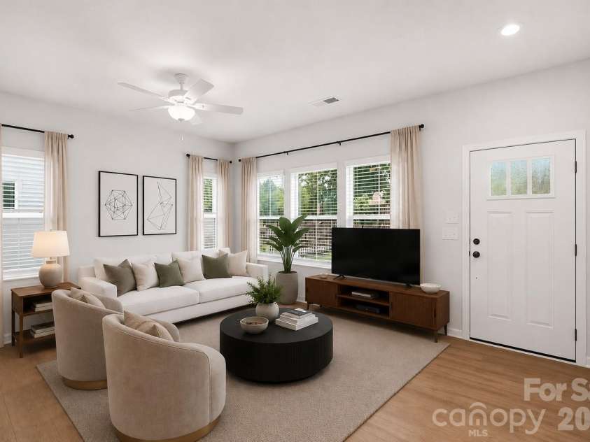 5847 Tuckaseegee Road, Charlotte, NC 28208.  MLS# CAR4401594, YatesRealty ID 1905. 