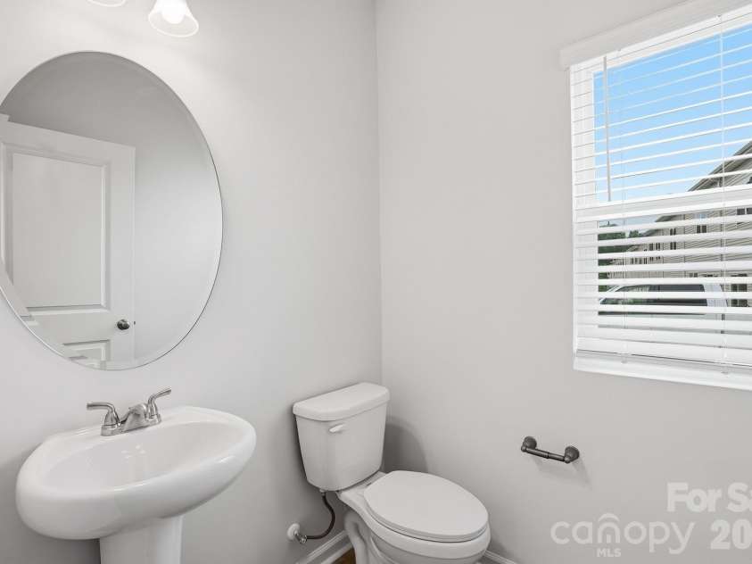 5847 Tuckaseegee Road, Charlotte, NC 28208.  MLS# CAR4401594, YatesRealty ID 1905. Powder Room