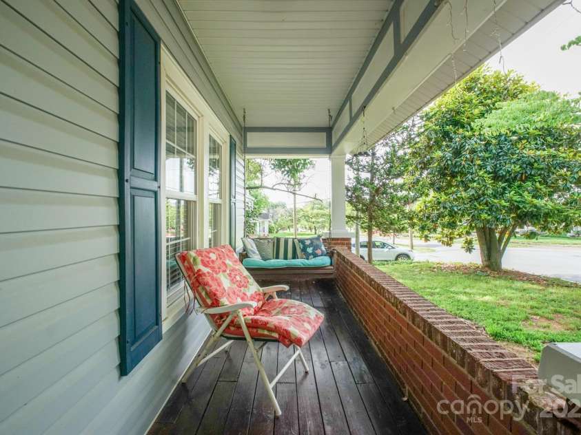 153 Center Street, Taylorsville, NC 28681.  MLS# CAR4269179, YatesRealty ID 19052. 