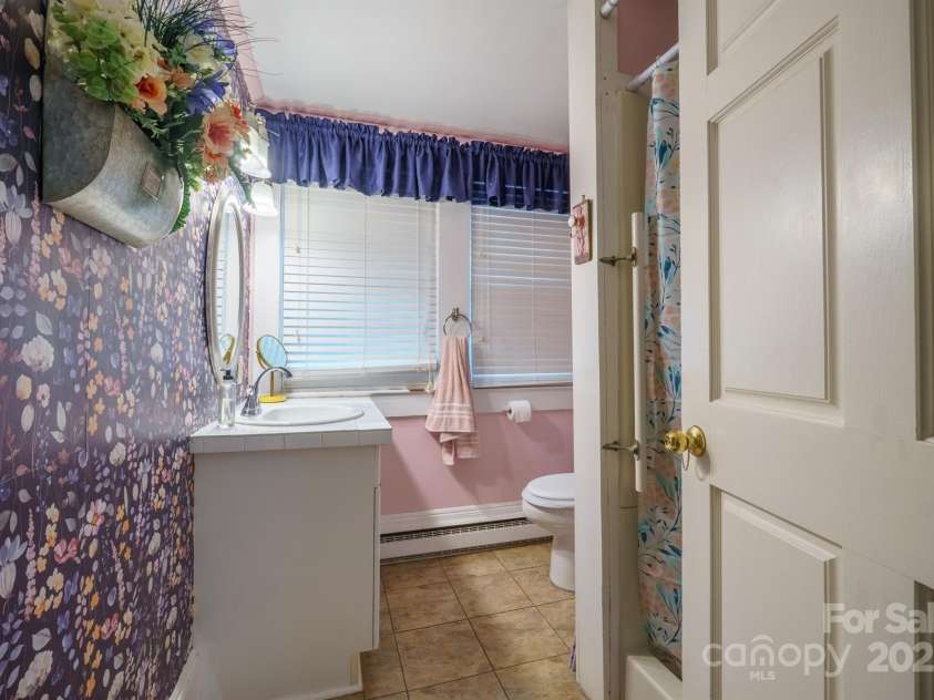 153 Center Street, Taylorsville, NC 28681.  MLS# CAR4269179, YatesRealty ID 19052. 