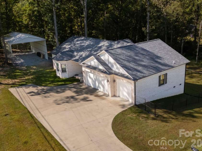 4907 Lanvale Avenue, Trinity, NC 27370.  MLS# CAR4379065, YatesRealty ID 19054. 