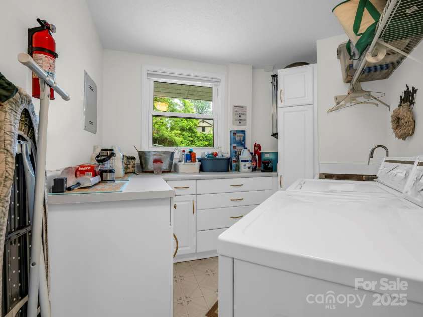 698 Youngs Mountain Drive, Lake Lure, NC 28746.  MLS# CAR4260805, YatesRealty ID 19054. 