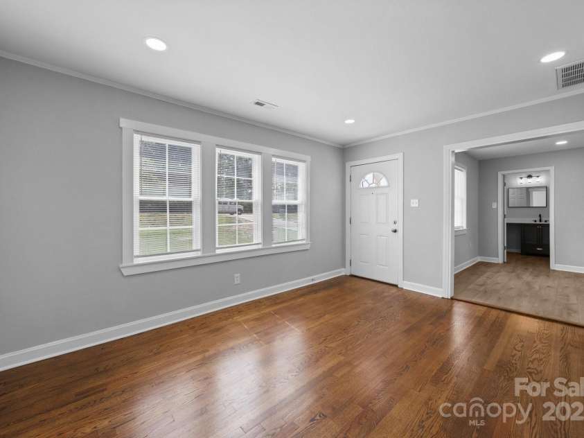 1319 Mt Gallant Road, Rock Hill, SC 29732.  MLS# CAR4267215, YatesRealty ID 19056. 