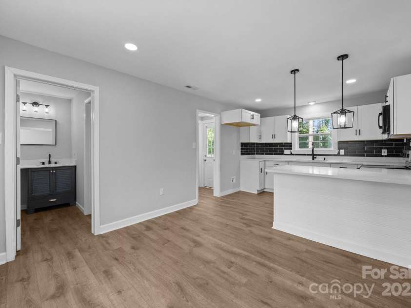 1319 Mt Gallant Road, Rock Hill, SC 29732.  MLS# CAR4267215, YatesRealty ID 19056. 