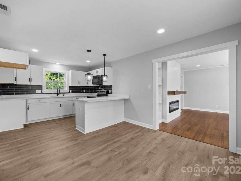 1319 Mt Gallant Road, Rock Hill, SC 29732.  MLS# CAR4267215, YatesRealty ID 19056. 