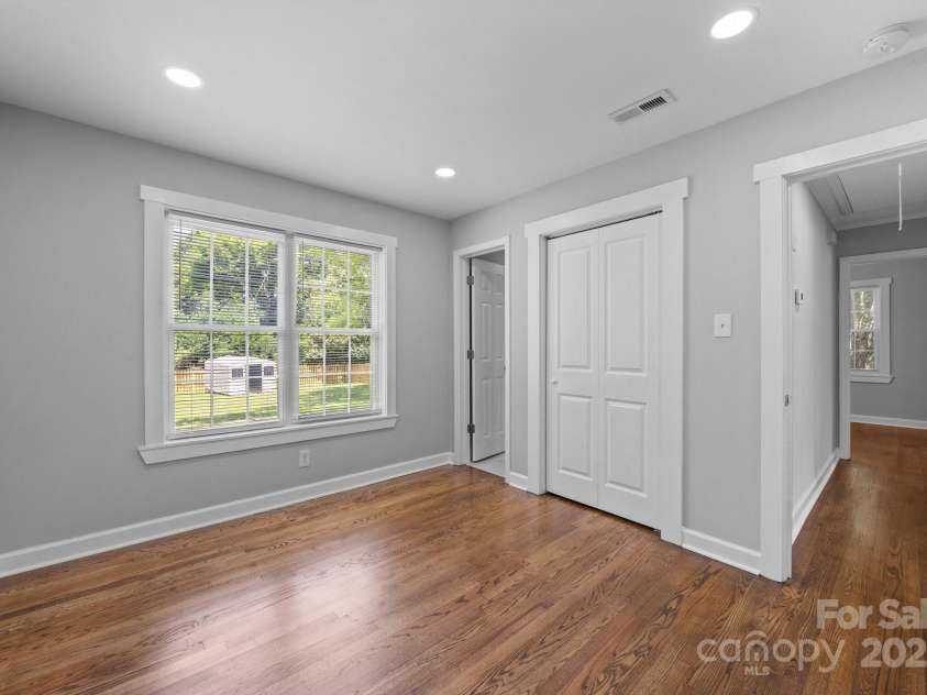 1319 Mt Gallant Road, Rock Hill, SC 29732.  MLS# CAR4267215, YatesRealty ID 19056. 