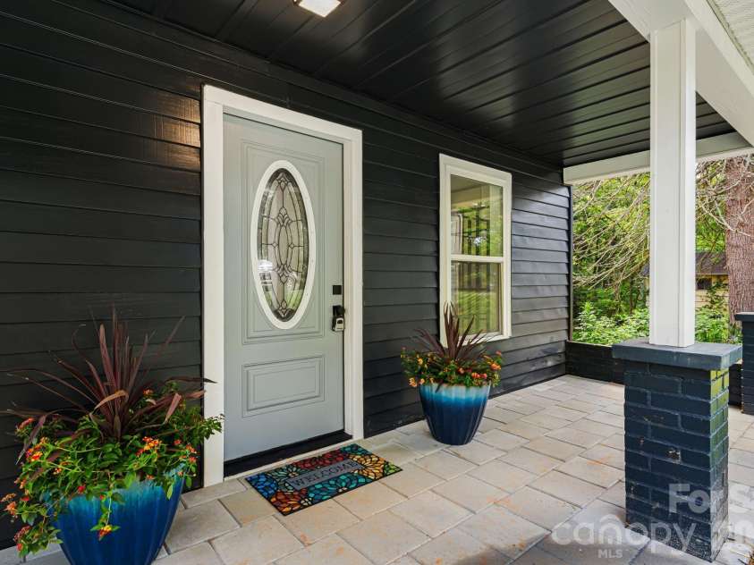 95 Grassy View Road, Candler, NC 28715.  MLS# CAR4283278, YatesRealty ID 19056. Inviting entryway!