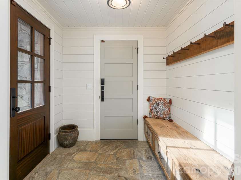 18 Fairsted Drive, Asheville, NC 28803.  MLS# CAR4377643, YatesRealty ID 19057. 