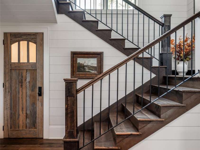 18 Fairsted Drive, Asheville, NC 28803.  MLS# CAR4377643, YatesRealty ID 19057. 