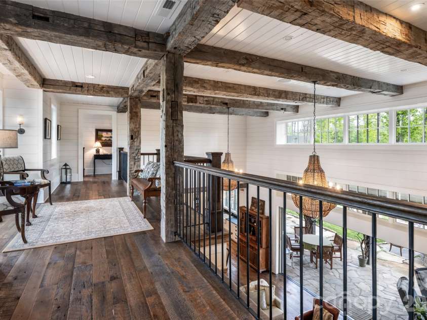 18 Fairsted Drive, Asheville, NC 28803.  MLS# CAR4377643, YatesRealty ID 19057. 