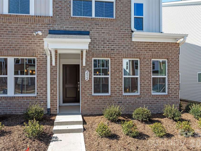 5869 Tuckaseegee Road, Charlotte, NC 28208.  MLS# CAR4342458, YatesRealty ID 1906. 