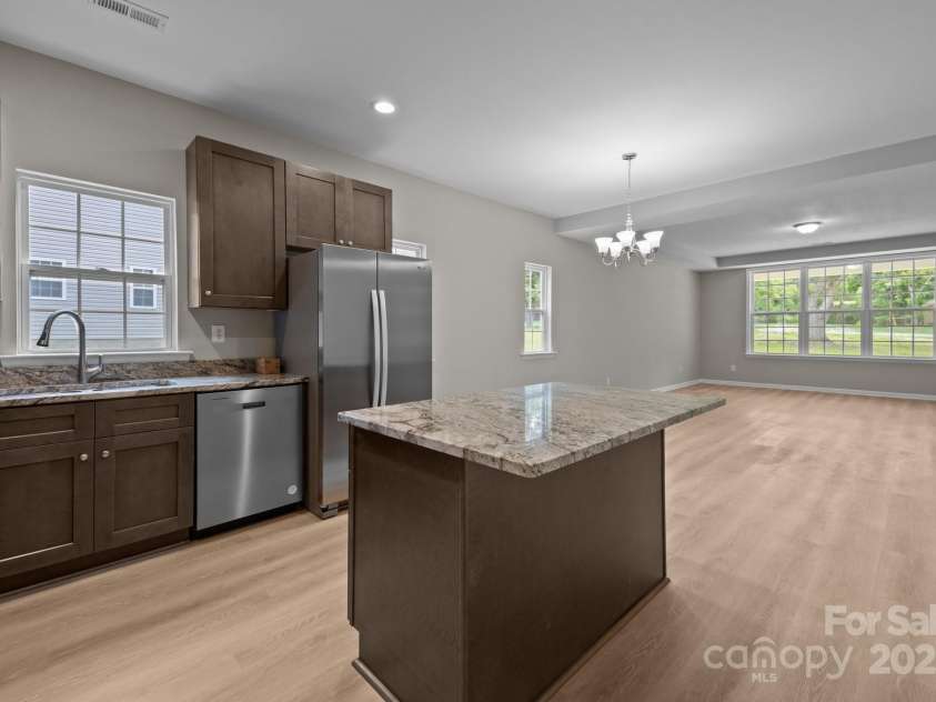 130 Aurora Boulevard, Matthews, NC 28105.  MLS# CAR4268869, YatesRealty ID 19063. 
