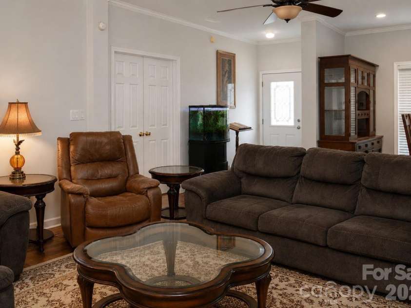 2107 Jenkins Printing Drive, Newton, NC 28658.  MLS# CAR4373071, YatesRealty ID 19063. 