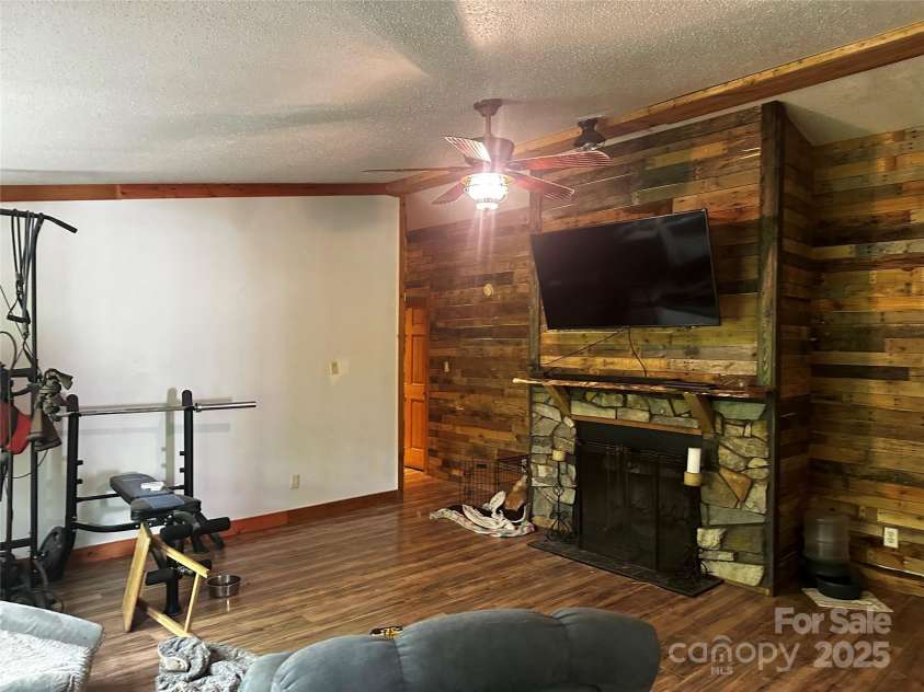 193 Green Cove Road, Bakersville, NC 28705.  MLS# CAR4267864, YatesRealty ID 19065. 
