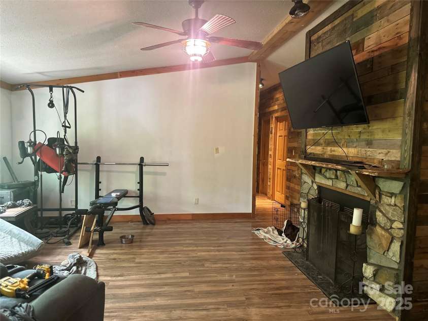 193 Green Cove Road, Bakersville, NC 28705.  MLS# CAR4267864, YatesRealty ID 19065. 