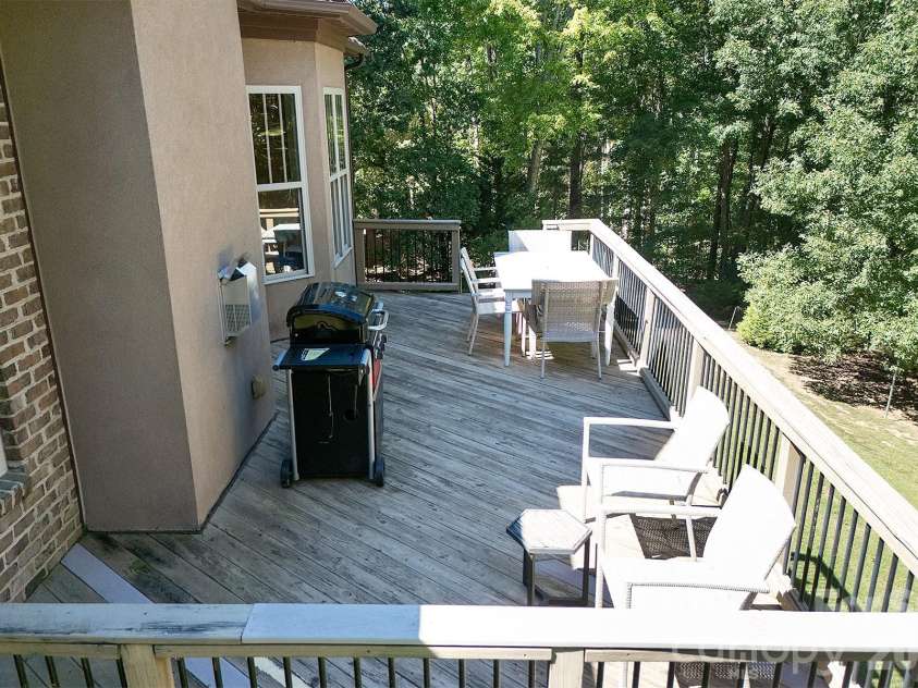 394 Stone Cliff Lane, Lake Wylie, SC 29710.  MLS# CAR4360878, YatesRealty ID 19066. 