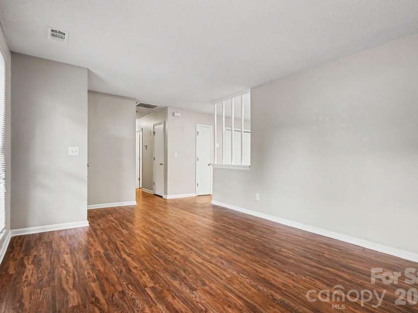10107 Cromarty Lane, Mint Hill, NC 28227.  MLS# CAR4376924, YatesRealty ID 19067. 