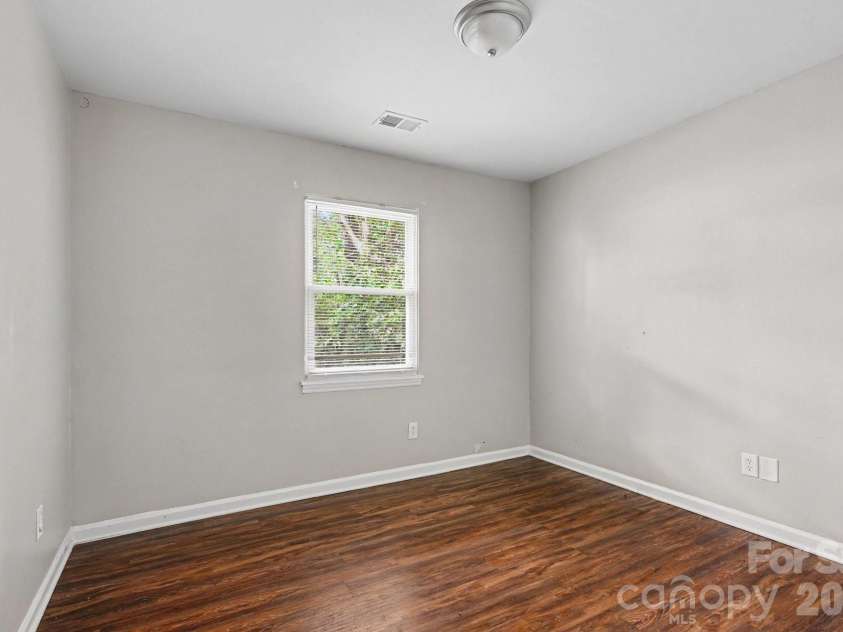 10107 Cromarty Lane, Mint Hill, NC 28227.  MLS# CAR4376924, YatesRealty ID 19067. 