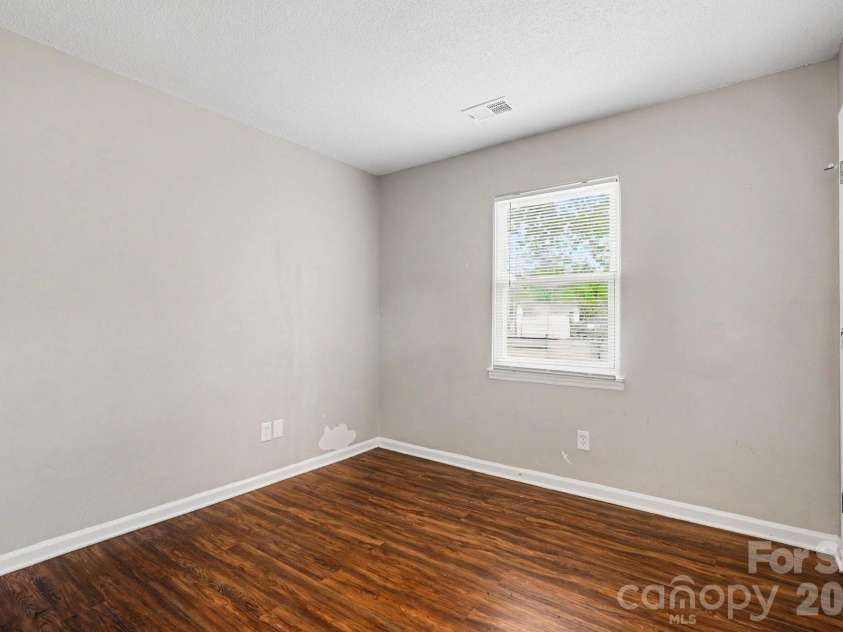 10107 Cromarty Lane, Mint Hill, NC 28227.  MLS# CAR4376924, YatesRealty ID 19067. 
