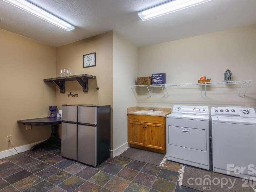 83 Allspice Court, Tuckasegee, NC 28783.  MLS# CAR4375575, YatesRealty ID 19068. 