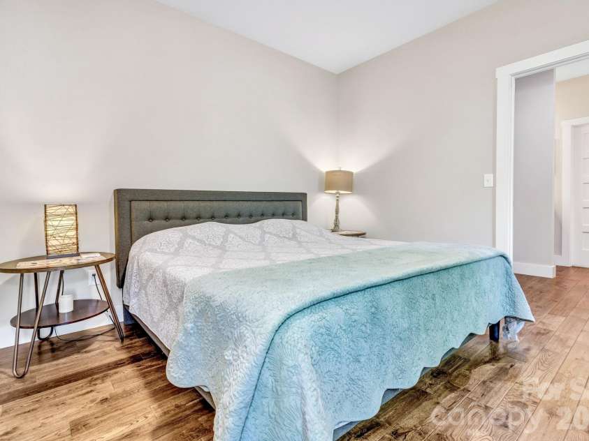116 Craggy Street, Black Mountain, NC 28711.  MLS# CAR4373163, YatesRealty ID 19069. 