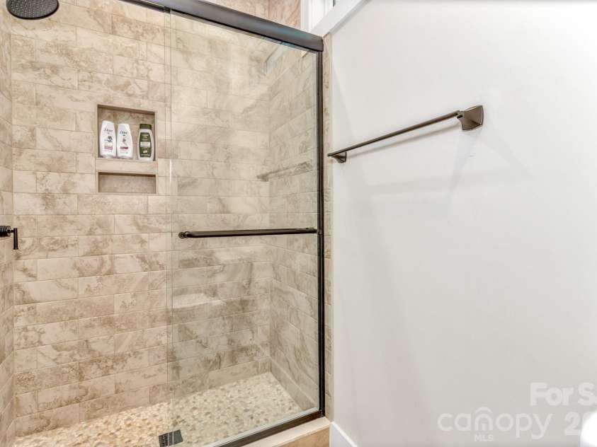 116 Craggy Street, Black Mountain, NC 28711.  MLS# CAR4373163, YatesRealty ID 19069. 