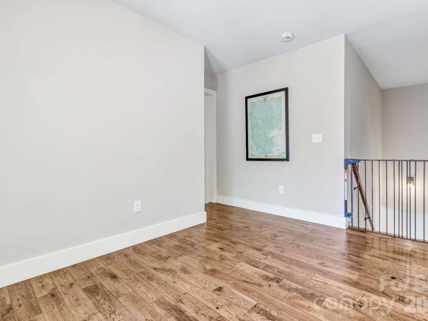 116 Craggy Street, Black Mountain, NC 28711.  MLS# CAR4373163, YatesRealty ID 19069. 